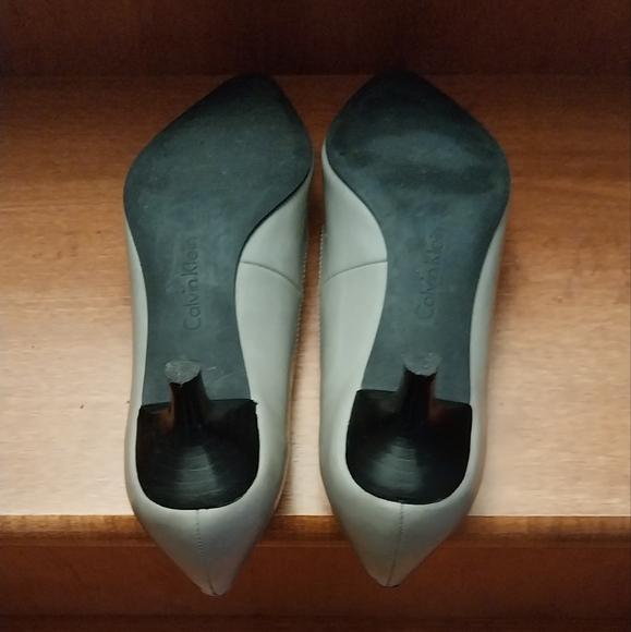 Calvin klein pointed toe patent pump - Picture 6 of 7